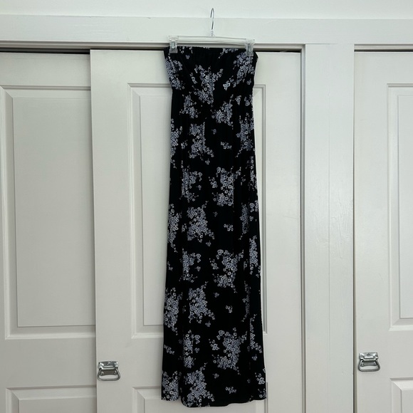 Old Navy Sleeveless Maxi Dress - Size S - Picture 2 of 5